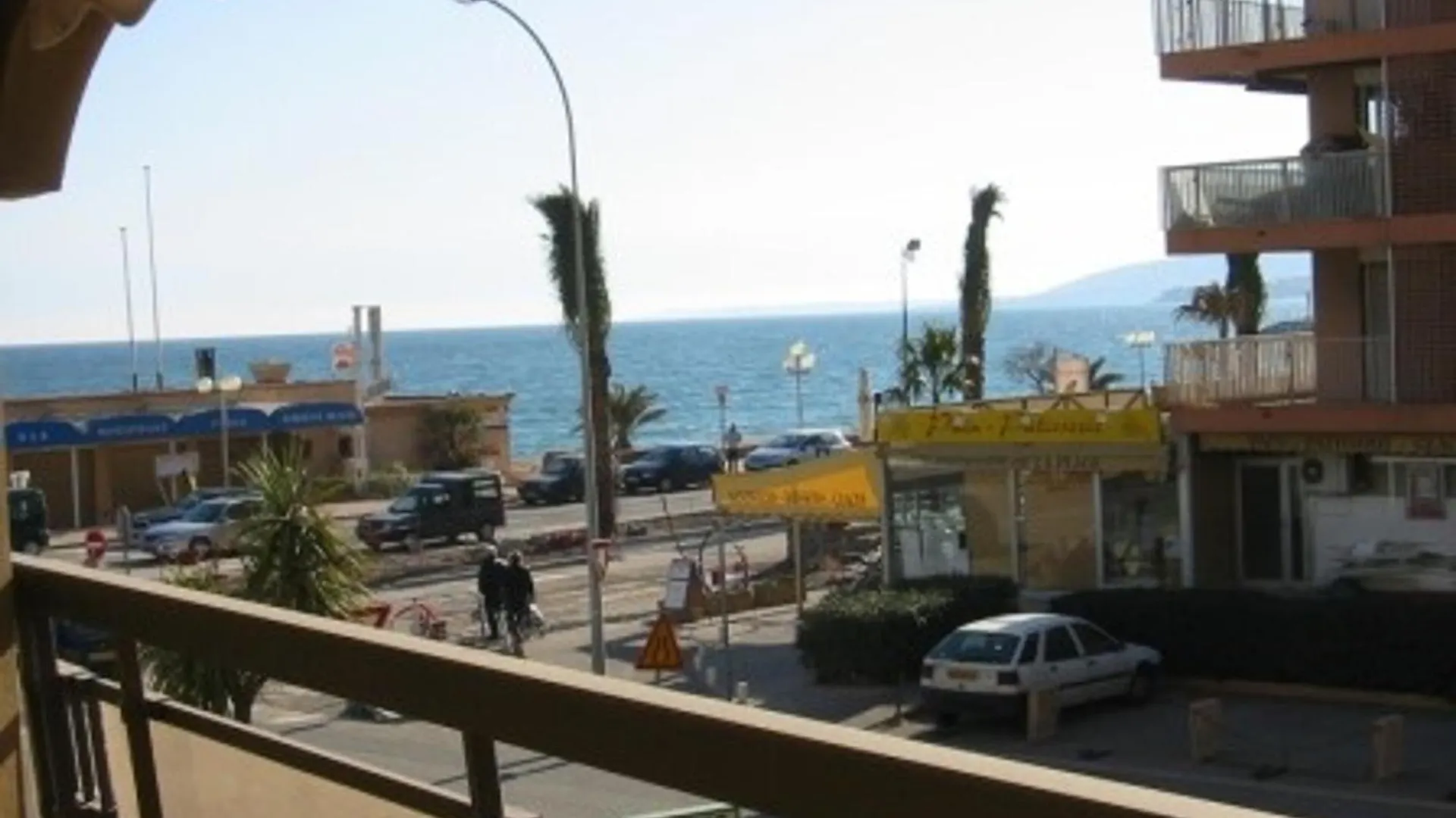Appartement 2P Avec Terrasse Et Vue Mer A Frejus, Proche Plage - Fr-1-226A-174